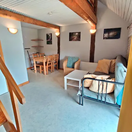 Farm stay La Ferme De Werpin Hotton
